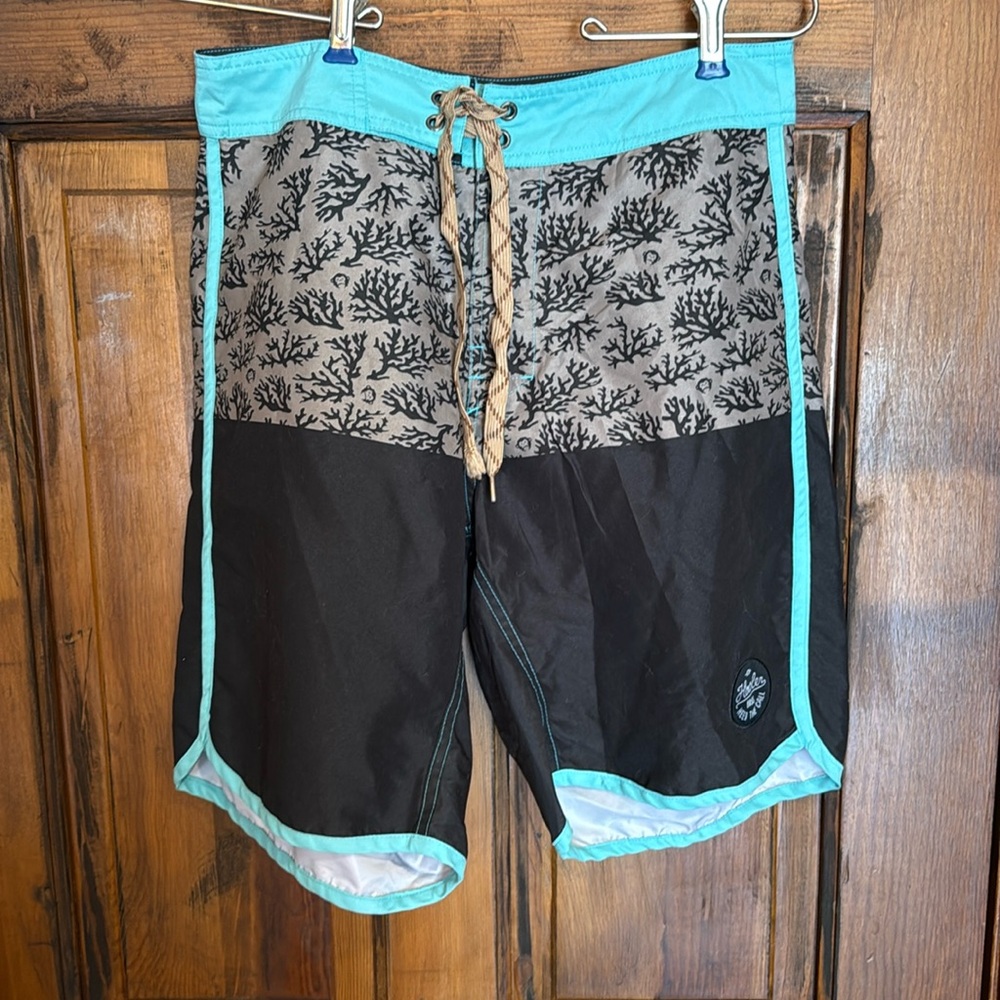 Howler Bros swim trunks size 30 like new